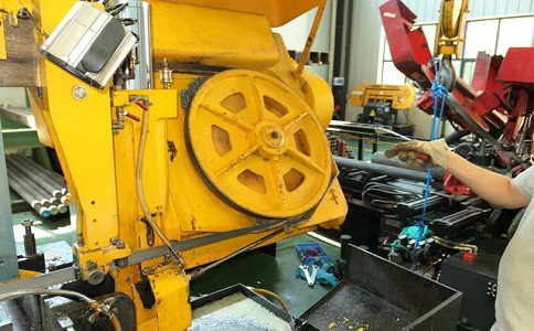 如何解决工业园区卧式金属带锯床切削时出现的断带现象？